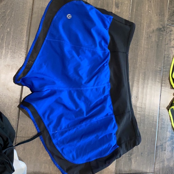 hotty hot lulu lemon shorts - Picture 5 of 7